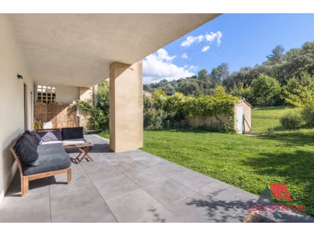 t3 terrasse et jardin - résidence standing