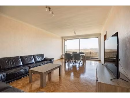 appartement met terras en panoramisch zicht op park