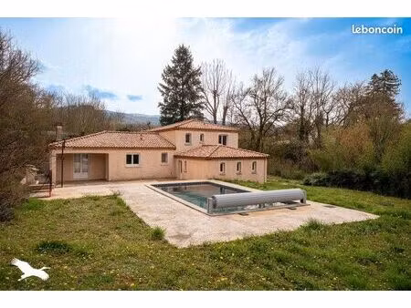 villa 6 pièces 120 m²