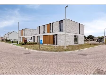 halfopen bebouwing te ertvelde benninckstraat te koop