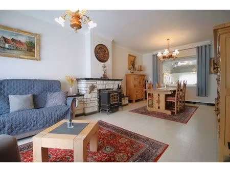 goed onderhouden hob met tuin