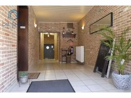 veelzijdige woning om te vormen naar woning  zonnig terras en grote tuin in het charmante 