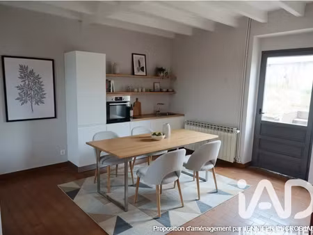 maison de village à bully (42260)