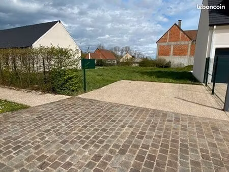 terrain 466 m² russy bemont