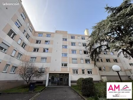 appartement 3 pièces 74 m²