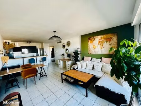 t2 avec climatisation – balcon – parking – ascenseur – vue tour magne