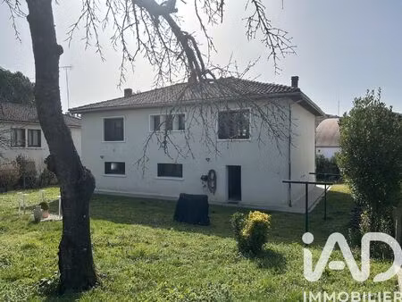 vente maison 8 pièces 108 m² la rochefoucauld-en-angoumois (16110)