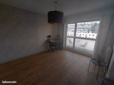 studio lumineux avec vue panoramique  balcon & parking privé