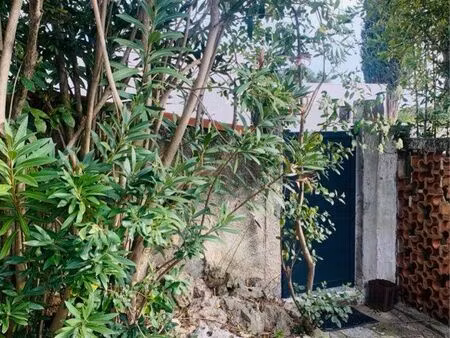 mazet de 19m2 avec jardin de 60m2 meublé et entrée indépendante