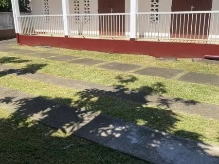 villa 3 pièces 95 m²