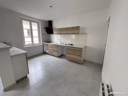 appartement 4 pièces 80 m²