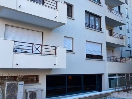 studio centre ville ermont