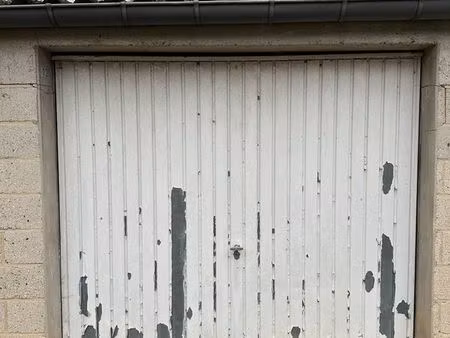 location garage  box ext fermé 15 m2 dalle béton 80190 nesle 70 mensuel