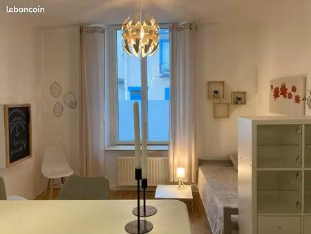 chaleureux studio s/rue calme dans petite résidence