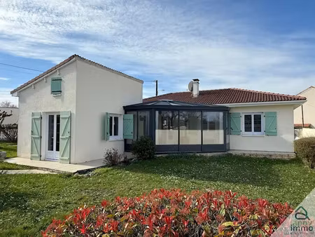 vente maison 5 pièces 118 m² à la couronne (16400)  225 000 €