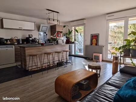 appartement t3 belle terrasse+garage copro calme