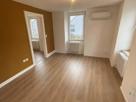 ? f2 à lure – 40 m² | garage | jardin | 580 /mois