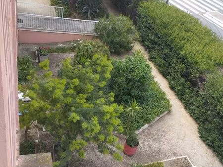 t4 de 70m2 refait à neuf dans très petite résidence très prisée