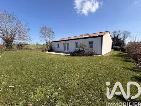 vente maison 5 pièces 94 m² à secondigny (79130)  230 000 €