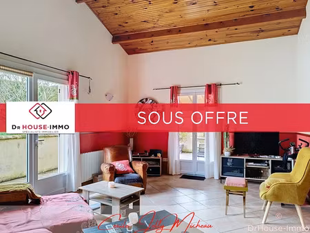 vente maison 6 pièces 148 m² à saint-bonnet-sur-gironde (17150)  241 000 €