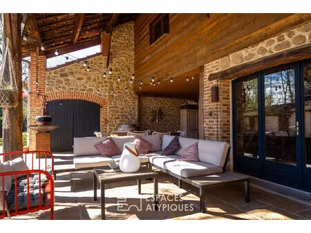 authentique maison en pierre avec piscine