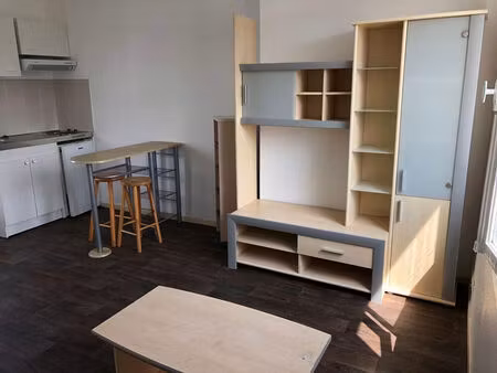 annonce location appartement 1 pièce de 17m2 à tours (37000) - paruvendu.fr ref 9927852482