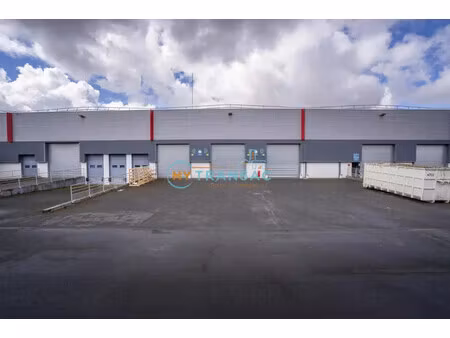 location local commercial