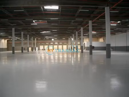 location local commercial