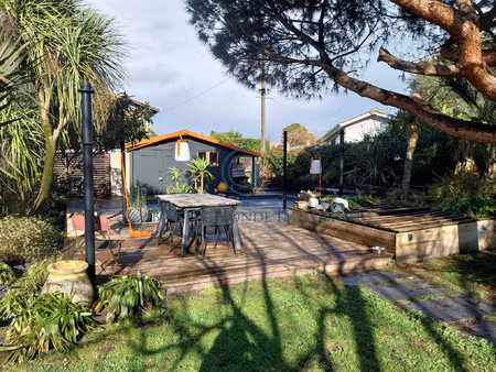 bordeaux maison 169 m2 4 chambres bureau piscine dependances