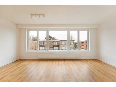 appartement te koop in borsbeek met 2 slaapkamers