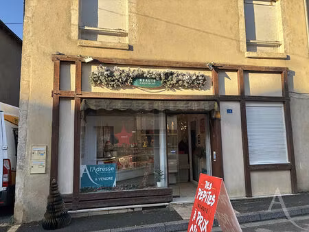 vente immeuble  170.00m²  menetou