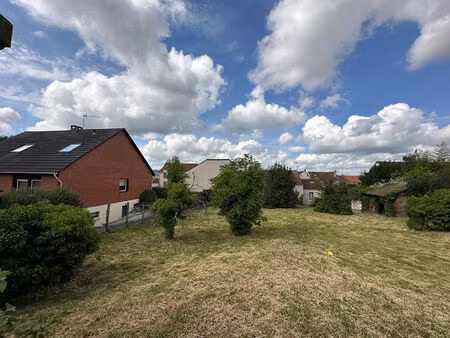 vente terrain  590.00m²  triel