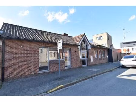 kantoorruimte te huur in hartje rollegem