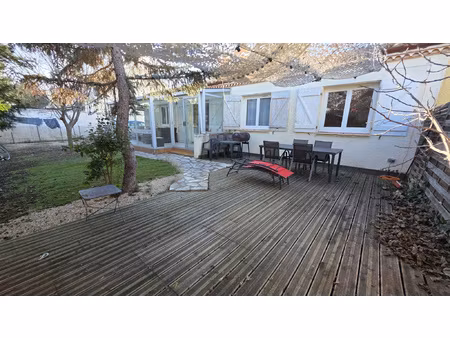 a vendre villa t4 78 25 m2 avec jardin sur terrain de 348