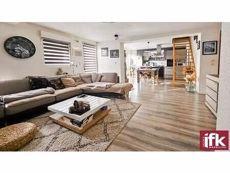 elsenheim: beau t4/ t5 en duplex rez de jardin- garage