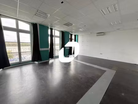 location commerce bordeaux 33300