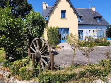 vente maison 11 pièces 204 m² à rostrenen (22110)  354 250 €