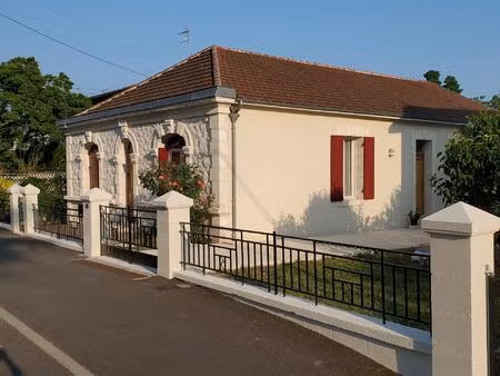 maison de caractère 175 m2 face chateau