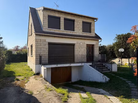 location maison 7 pièces 161m²