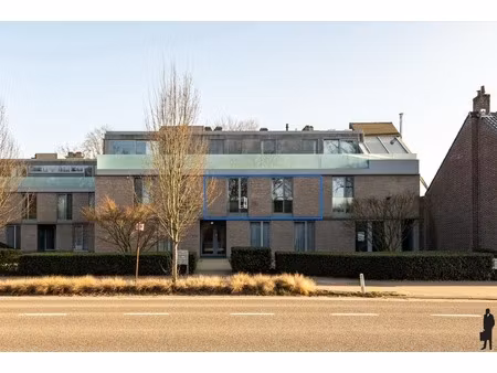 appartement te koop in wijnegem met 2 slaapkamers