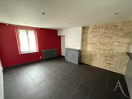 location maison 3 pièces  86.15m²  châteauroux
