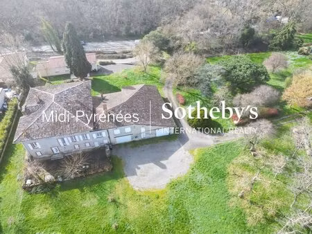 paisance du touch   maison + dépendances sur parcelle de 4500m2