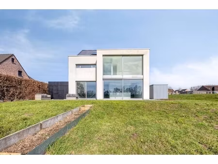 huis te koop in landegem met 3 slaapkamers