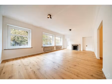 appartement te koop in elsene met 3 slaapkamers