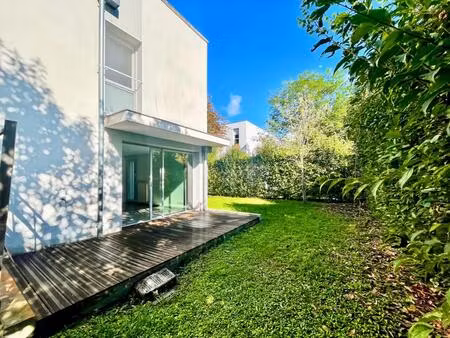 appartement de 3 pièces de 69 m² situé à toulouse