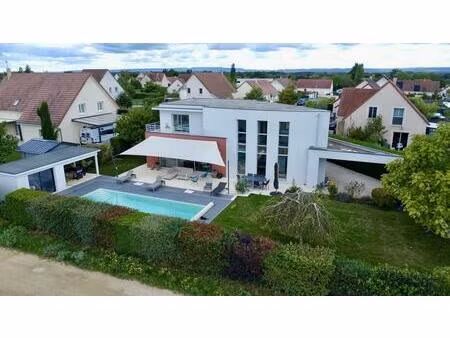 arceau  maison d'architecte avec piscine