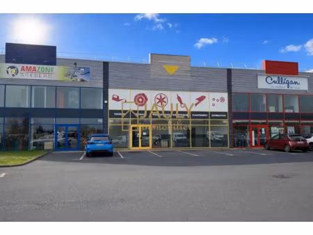 local d'activité 395 m² forte visibilité