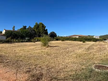 vente terrain à construire 750 m² saint-maximin-la-sainte-baume (83470)