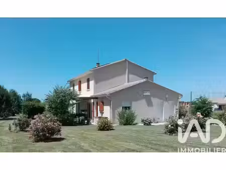 maison à polignac (17210)