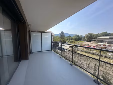 vente appartement 81 m² meylan (38240)